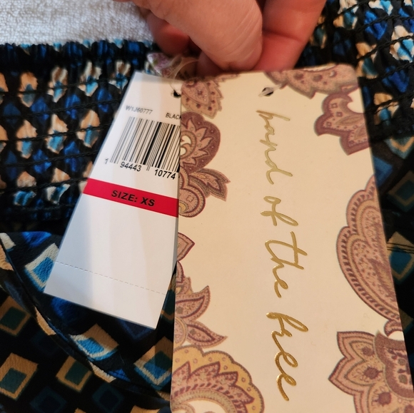 XS Band of the Free Skirt - Picture 4 of 4